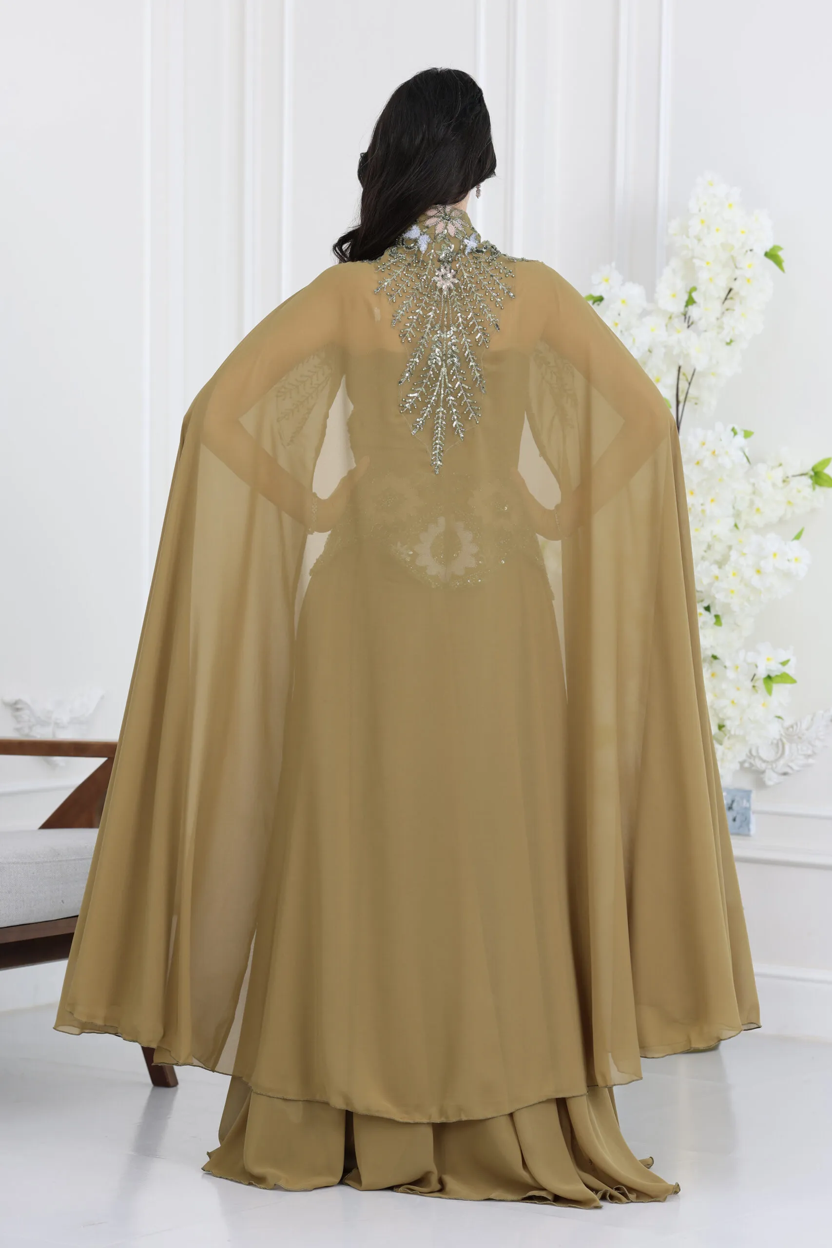 fustan-shifun-mutaraz-malakiun