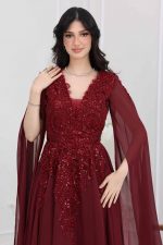 فستان سهرة بأكمام منديل أنيقة