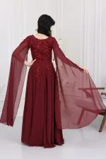 فستان سهرة بأكمام منديل أنيقة