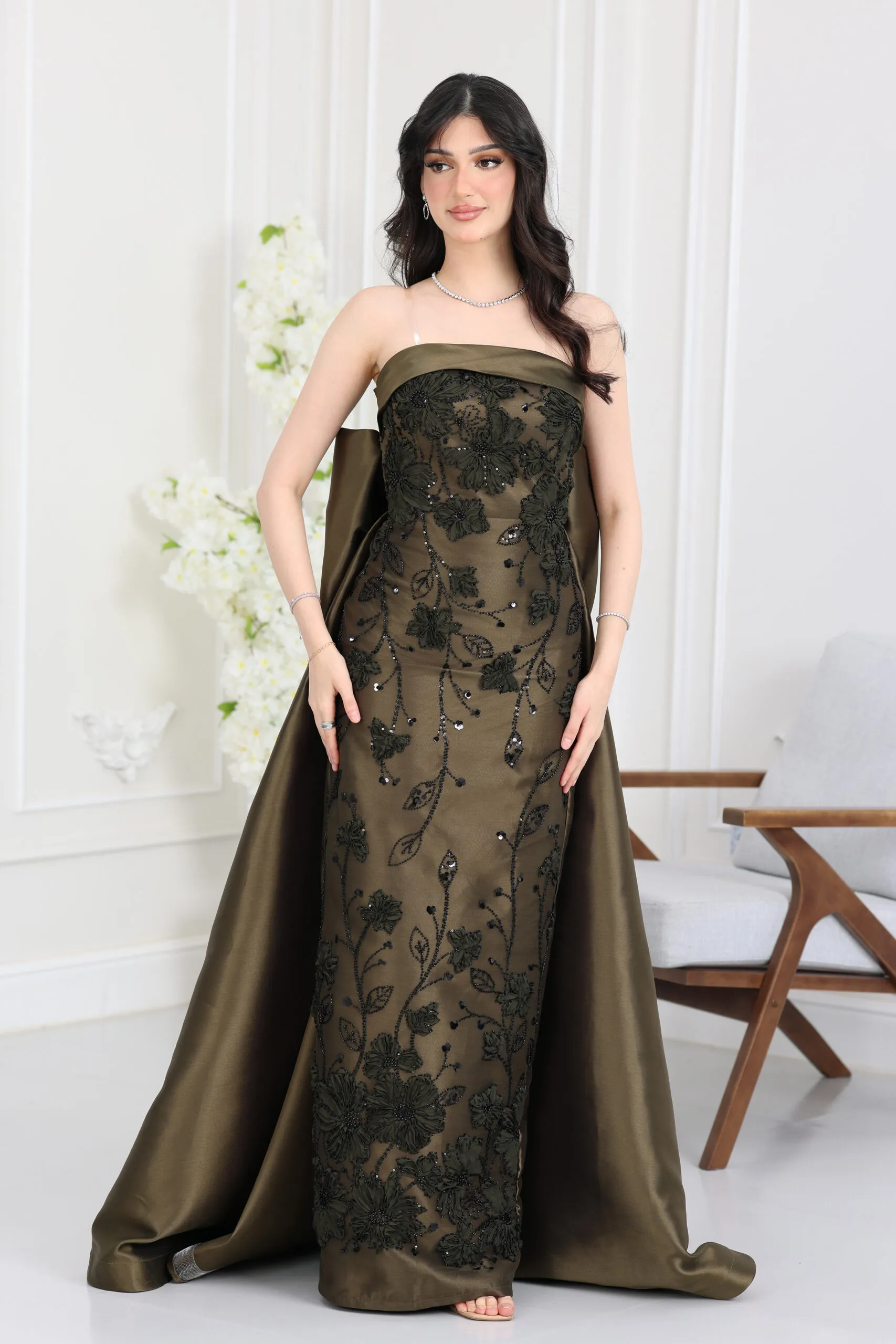 فستان سهرة تطريز ملكي