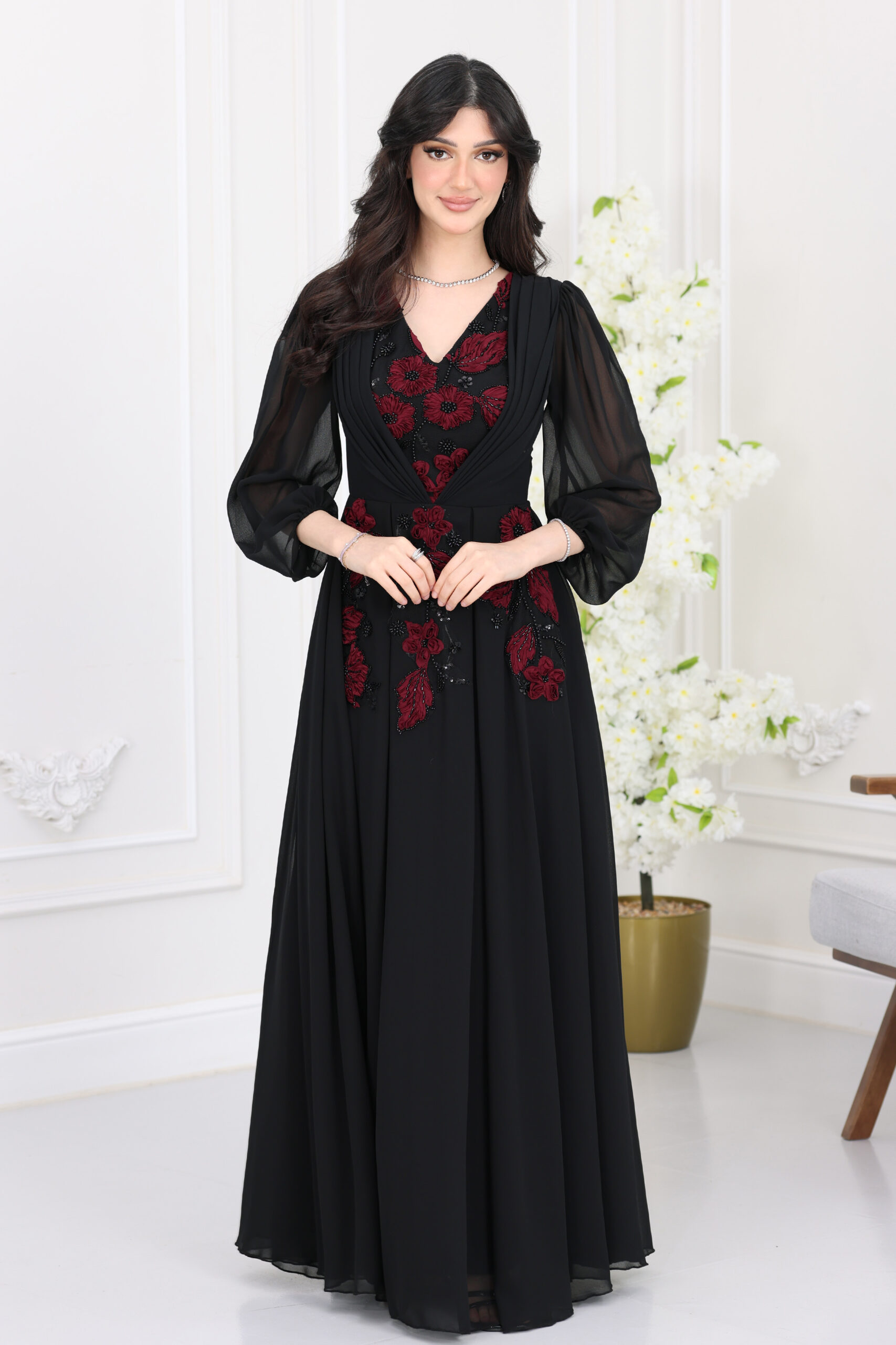 فستان سهرة شيفون اكمام مطرز فستان سهرة شيفون اكمام مطرز