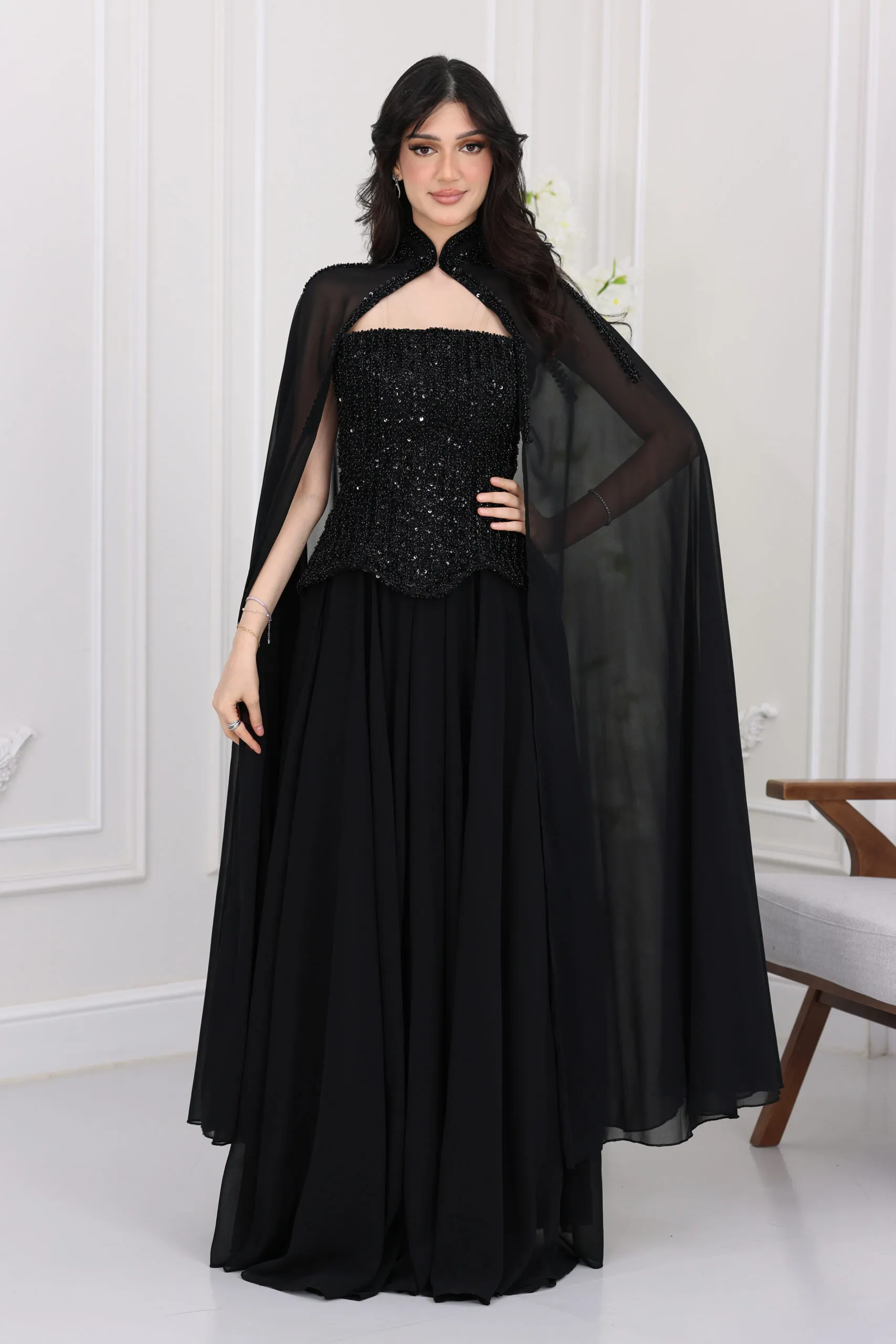 فستان سهرة مطرز