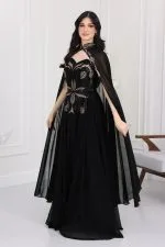 فستان سهرة ياقة مطرزة