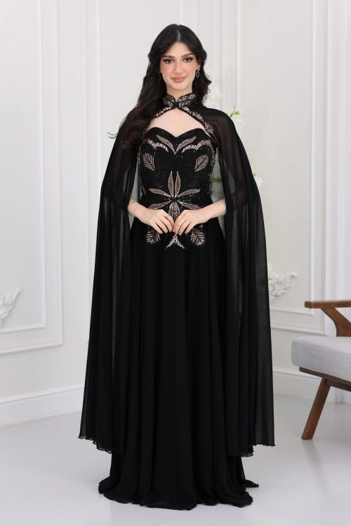 فستان سهرة ياقة مطرزة