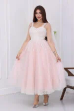 فستان سهرة راقي بتطريز