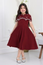 ⁦فستان بناتي تصميم فاخر⁩ - الصورة ⁦2⁩