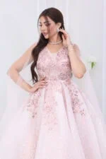 فستان سهرة مطرز راقي