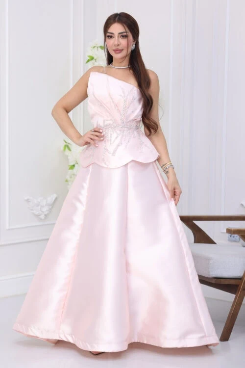 فستان سهرة ناعم